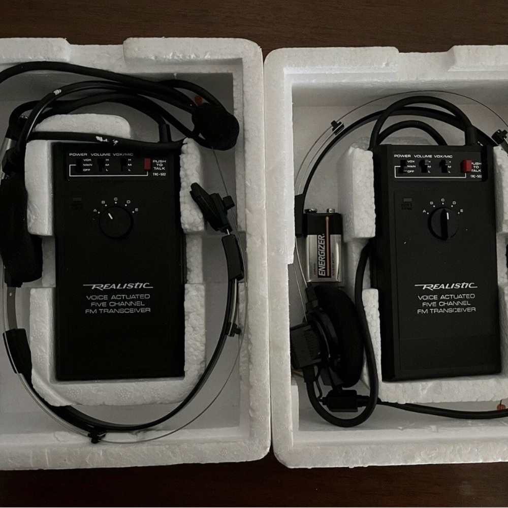 Black Two-Way FM Transceiver - Picture 4 of 4